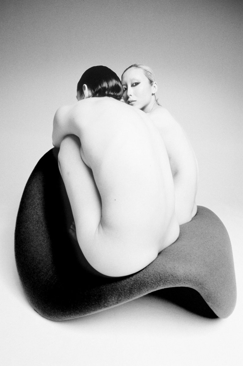 When Design Meets Voyeurism: The Tongue Chair Reimagined Vanity Teen 虚荣青年 Lifestyle & new faces magazine When Design Meets Voyeurism: The Tongue Chair Reimagined When Design Meets Voyeurism: The Tongue Chair Reimagined Vanity Teen 虚荣青年 Lifestyle & new faces magazine