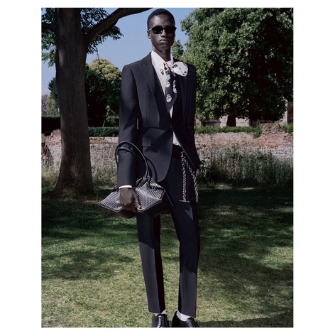 AND LET IT BE SIMPLE! AND LET IT BE SIMPLE! Vanity Teen 虚荣青年 Lifestyle & new faces magazine