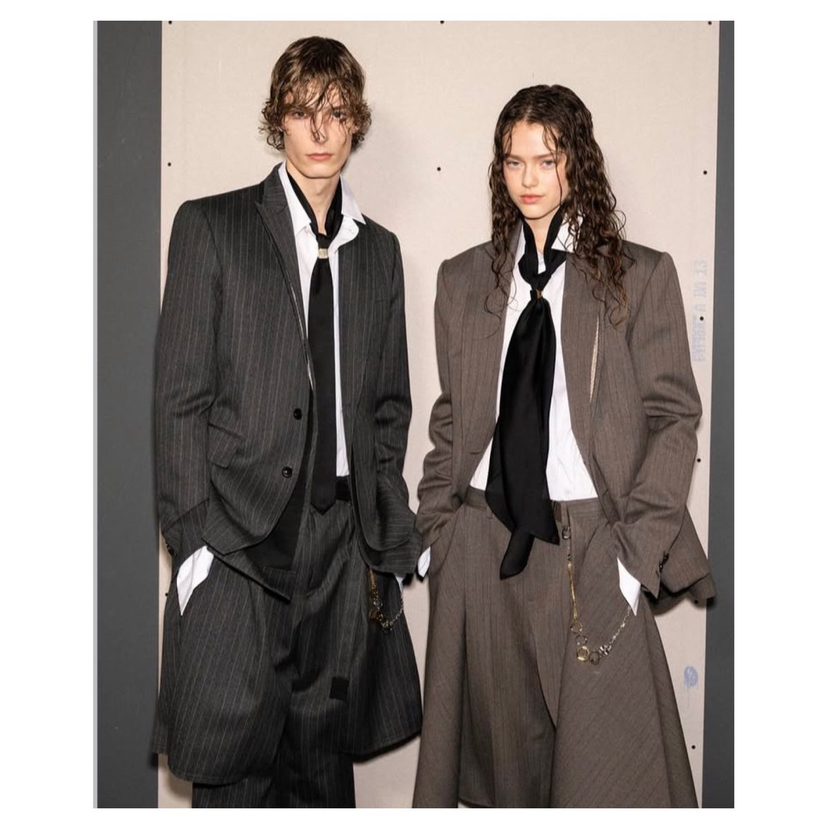 AND LET IT BE SIMPLE! AND LET IT BE SIMPLE! Vanity Teen 虚荣青年 Lifestyle & new faces magazine