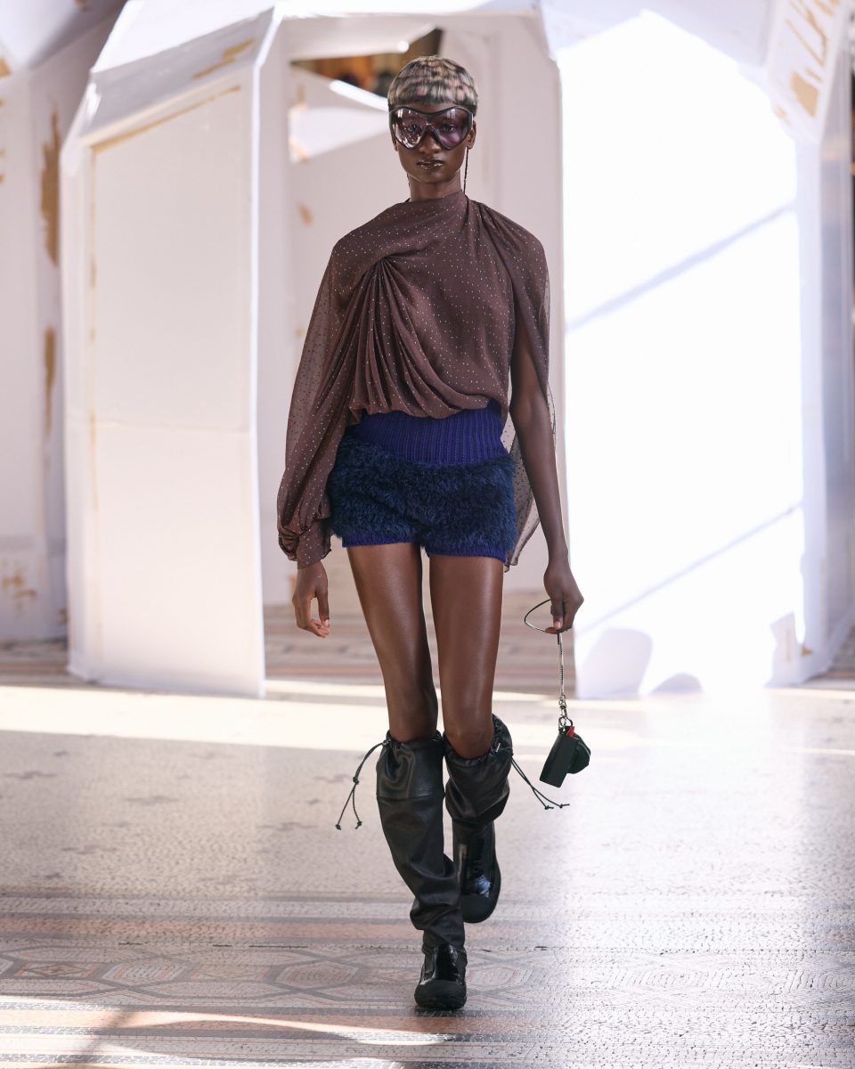 On Our Radar: Kiko Kostadinov Turns the Female Gaze into Utility at Paris Fashion Week FW26 On Our Radar: Kiko Kostadinov Turns the Female Gaze into Utility at Paris Fashion Week FW26 Vanity Teen 虚荣青年 Lifestyle & new faces magazine