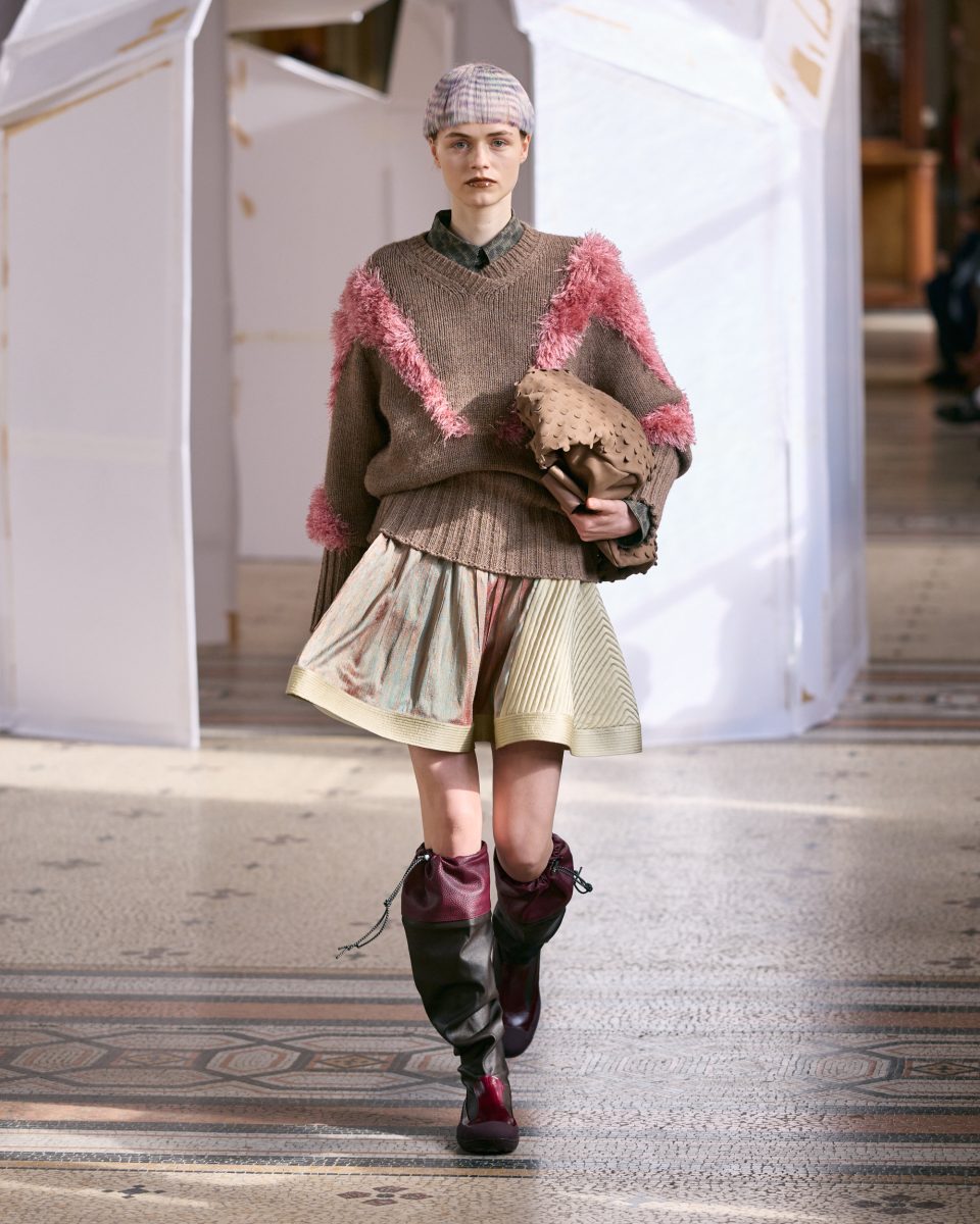 On Our Radar: Kiko Kostadinov Turns the Female Gaze into Utility at Paris Fashion Week FW26 On Our Radar: Kiko Kostadinov Turns the Female Gaze into Utility at Paris Fashion Week FW26 Vanity Teen 虚荣青年 Lifestyle & new faces magazine