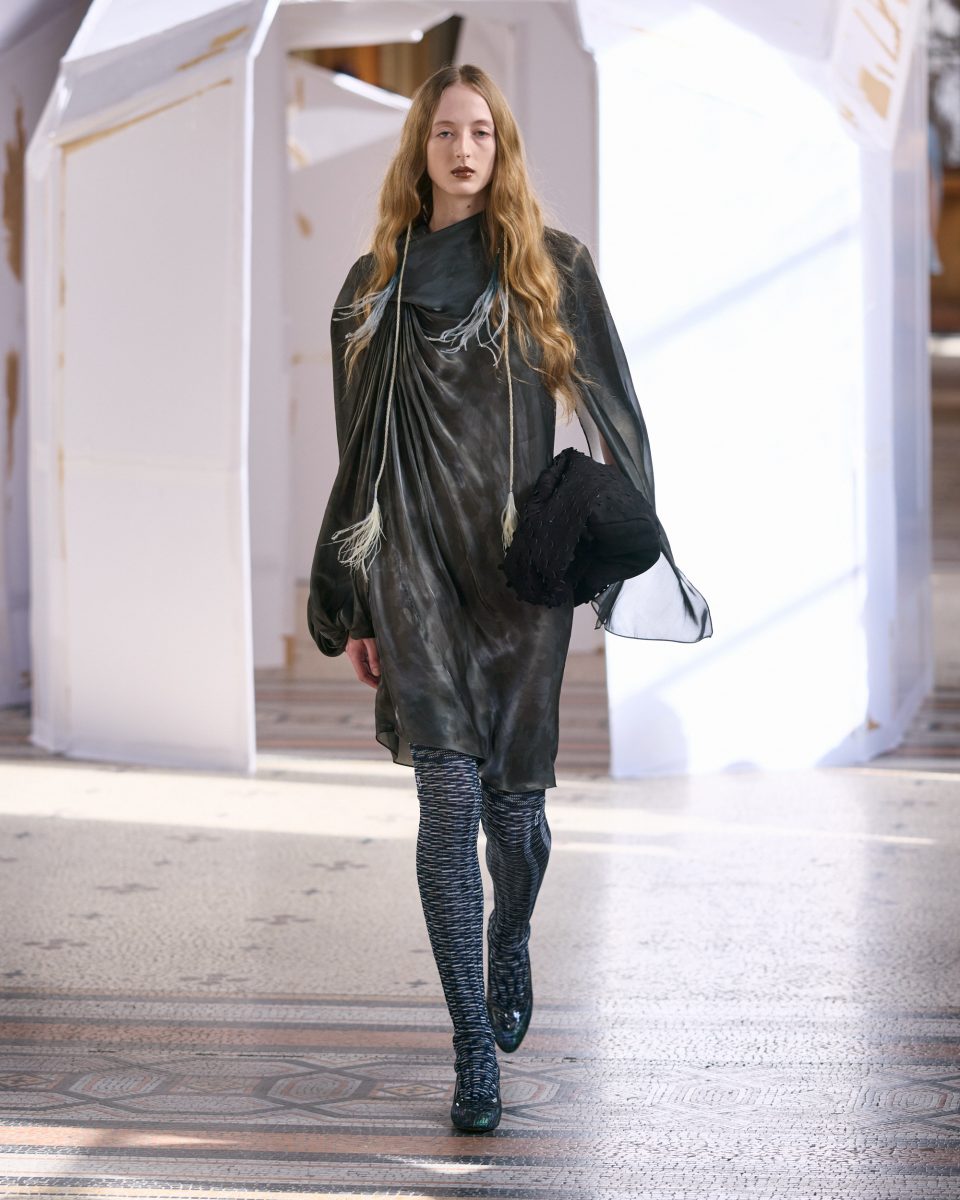 On Our Radar: Kiko Kostadinov Turns the Female Gaze into Utility at Paris Fashion Week FW26 On Our Radar: Kiko Kostadinov Turns the Female Gaze into Utility at Paris Fashion Week FW26 Vanity Teen 虚荣青年 Lifestyle & new faces magazine