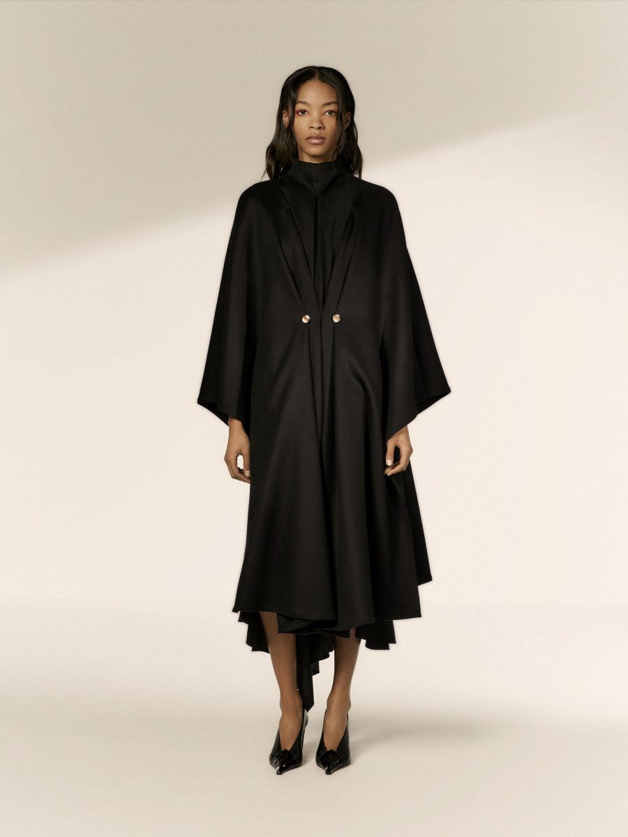 On Our Radar: Maison ArdAzAei’s Folded Sea Surfaces in a Sculptural, Subversive Prêt-à-Porter On Our Radar: Maison ArdAzAei’s Folded Sea Surfaces in a Sculptural, Subversive Prêt-à-Porter Vanity Teen 虚荣青年 Lifestyle & new faces magazine