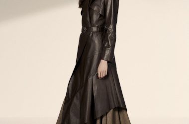 On Our Radar: Maison ArdAzAei’s Folded Sea Surfaces in a Sculptural, Subversive Prêt-à-Porter On Our Radar: Maison ArdAzAei’s Folded Sea Surfaces in a Sculptural, Subversive Prêt-à-Porter Vanity Teen 虚荣青年 Lifestyle & new faces magazine