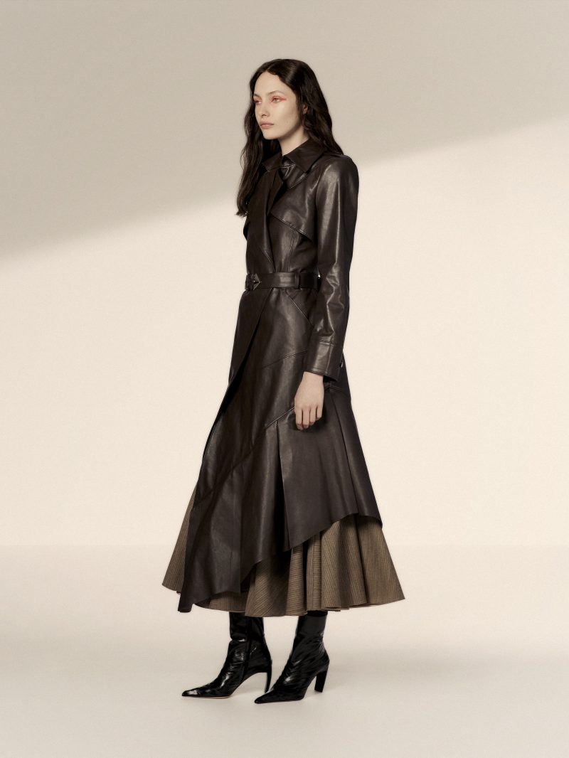 On Our Radar: Maison ArdAzAei’s Folded Sea Surfaces in a Sculptural, Subversive Prêt-à-Porter On Our Radar: Maison ArdAzAei’s Folded Sea Surfaces in a Sculptural, Subversive Prêt-à-Porter Vanity Teen 虚荣青年 Lifestyle & new faces magazine