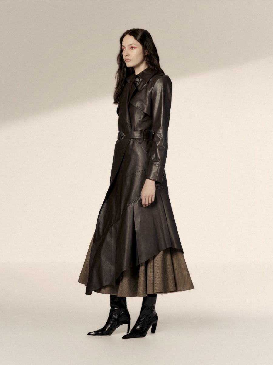 On Our Radar: Maison ArdAzAei’s Folded Sea Surfaces in a Sculptural, Subversive Prêt-à-Porter Vanity Teen 虚荣青年 Lifestyle & new faces magazine On Our Radar: Maison ArdAzAei’s Folded Sea Surfaces in a Sculptural, Subversive Prêt-à-Porter On Our Radar: Maison ArdAzAei’s Folded Sea Surfaces in a Sculptural, Subversive Prêt-à-Porter Vanity Teen 虚荣青年 Lifestyle & new faces magazine