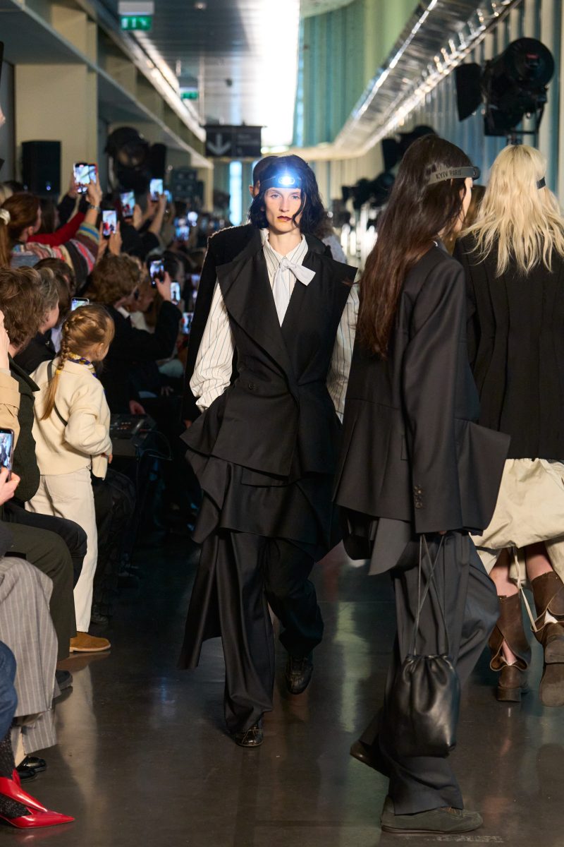 On Our Radar: LITKOVSKA’s “FIREFLY” Shines Through the Darkness of Kyiv On Our Radar: LITKOVSKA’s “FIREFLY” Shines Through the Darkness of Kyiv Vanity Teen 虚荣青年 Lifestyle & new faces magazine