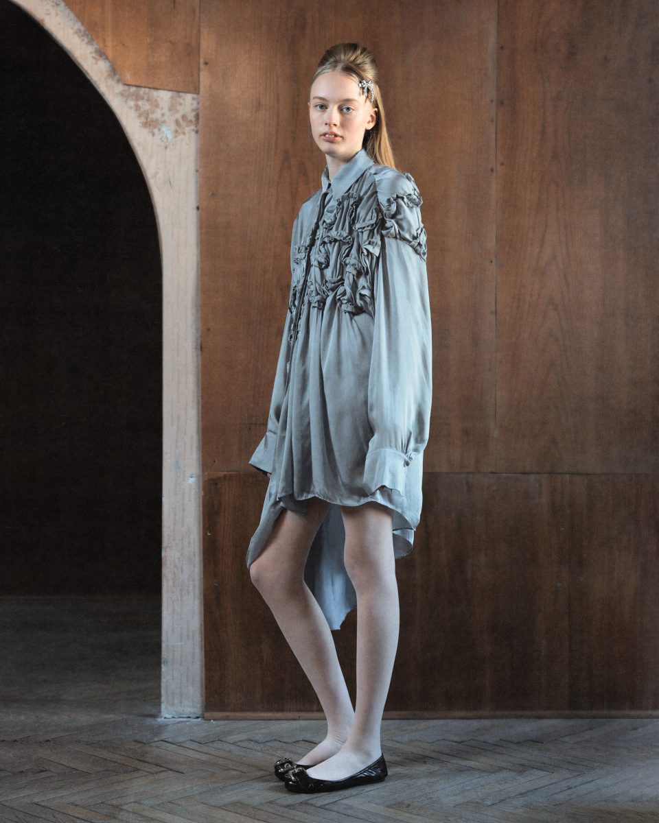 Ride the Wave: HISU PARK FW26 Transforms Life into Motion Ride the Wave: HISU PARK FW26 Transforms Life into Motion Vanity Teen 虚荣青年 Lifestyle & new faces magazine