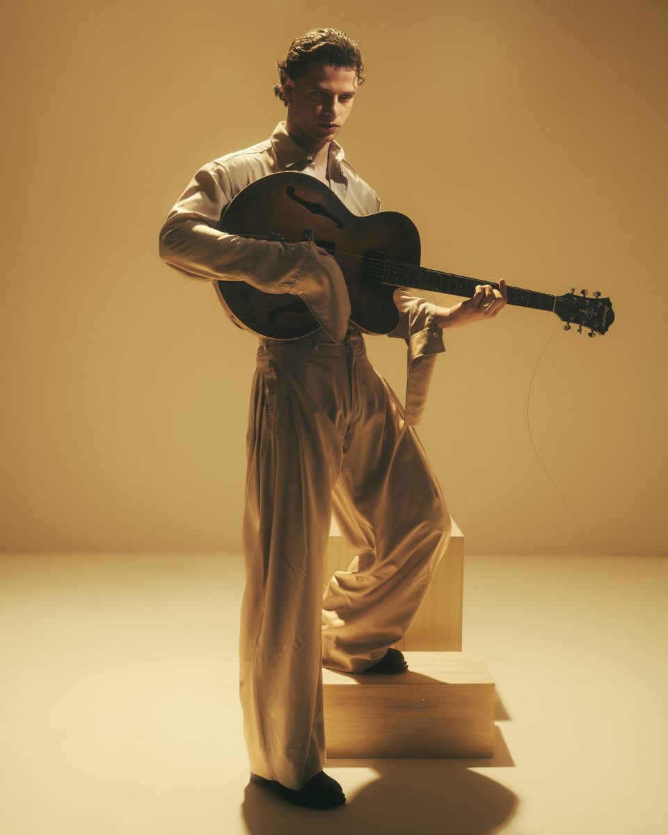 BEYOND THE ROLE: FRANCESCO PELLEGRINO AND THE BEAUTY OF DISAPPEARING INTO DARKNESS BEYOND THE ROLE: FRANCESCO PELLEGRINO AND THE BEAUTY OF DISAPPEARING INTO DARKNESS Vanity Teen 虚荣青年 Lifestyle & new faces magazine