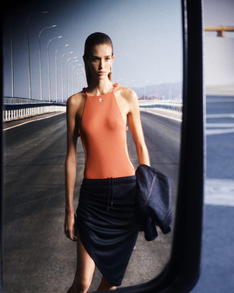 COURRÈGES BENDS THE LINE COURRÈGES BENDS THE LINE Vanity Teen 虚荣青年 Lifestyle & new faces magazine