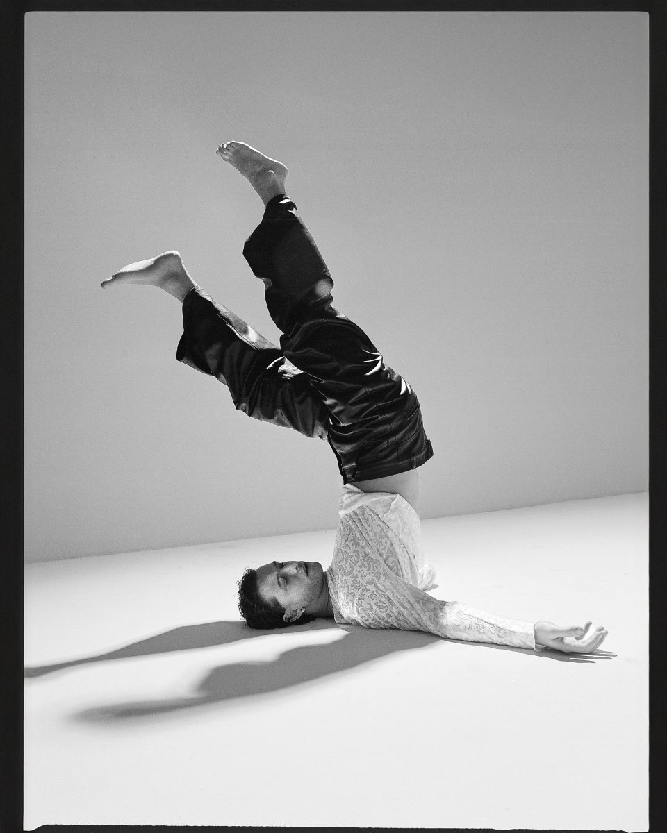 BEYOND THE ROLE: FRANCESCO PELLEGRINO AND THE BEAUTY OF DISAPPEARING INTO DARKNESS BEYOND THE ROLE: FRANCESCO PELLEGRINO AND THE BEAUTY OF DISAPPEARING INTO DARKNESS Vanity Teen 虚荣青年 Lifestyle & new faces magazine