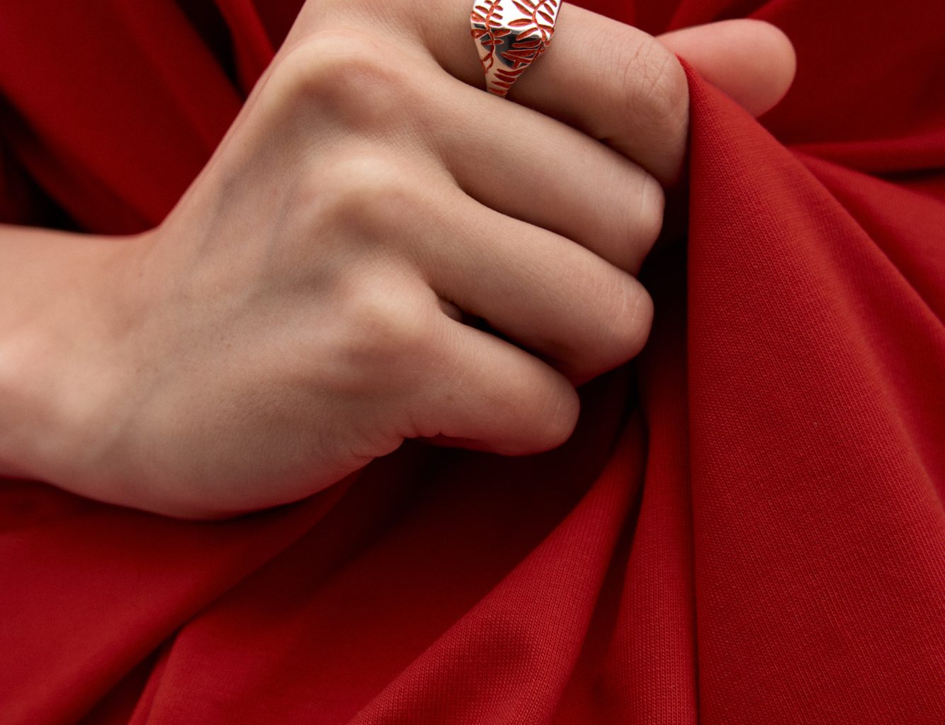 WHEN FLOWERS GROW FROM STONE: AVGVST’S ASTEROID GARDEN BLOOMS AGAINST THE IMPOSSIBLE Vanity Teen 虚荣青年 Lifestyle & new faces magazine WHEN FLOWERS GROW FROM STONE: AVGVST’S ASTEROID GARDEN BLOOMS AGAINST THE IMPOSSIBLE WHEN FLOWERS GROW FROM STONE: AVGVST’S ASTEROID GARDEN BLOOMS AGAINST THE IMPOSSIBLE Vanity Teen 虚荣青年 Lifestyle & new faces magazine