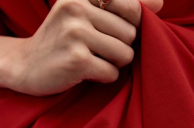 WHEN FLOWERS GROW FROM STONE: AVGVST’S ASTEROID GARDEN BLOOMS AGAINST THE IMPOSSIBLE WHEN FLOWERS GROW FROM STONE: AVGVST’S ASTEROID GARDEN BLOOMS AGAINST THE IMPOSSIBLE Vanity Teen 虚荣青年 Lifestyle & new faces magazine