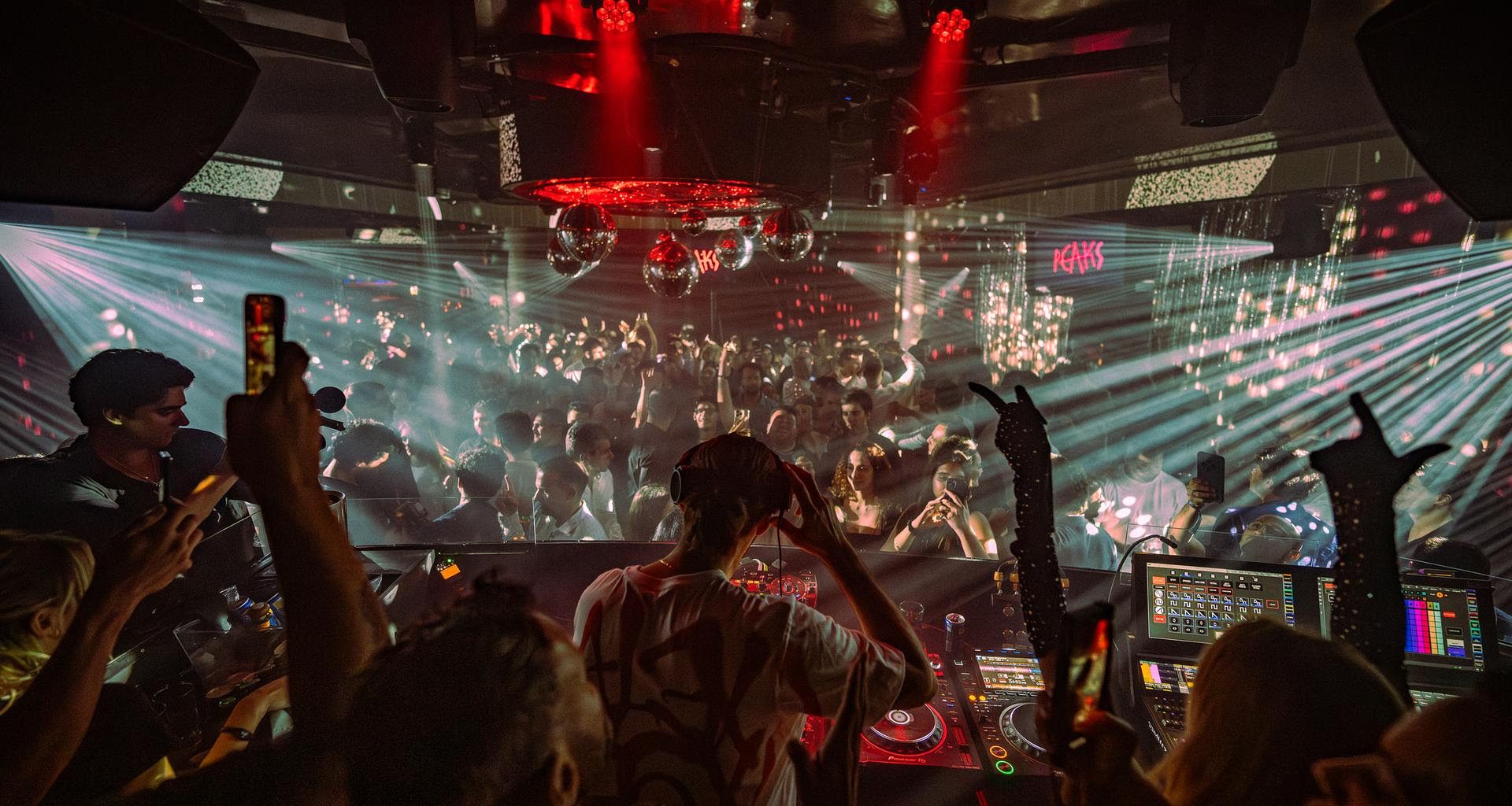 Stage as Spectacle: Lío Ibiza & Mykonos Redefine Nightlife in 2026 Vanity Teen 虚荣青年 Lifestyle & new faces magazine Stage as Spectacle: Lío Ibiza & Mykonos Redefine Nightlife in 2026 Stage as Spectacle: Lío Ibiza & Mykonos Redefine Nightlife in 2026 Vanity Teen 虚荣青年 Lifestyle & new faces magazine