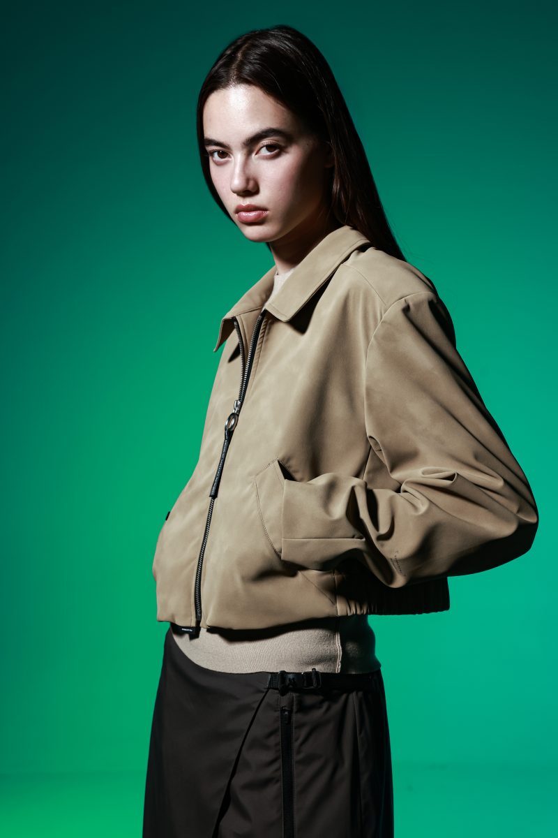 KRAKATAU Moves the City: SS2026 Is Built for the Rhythm of Urban Life Vanity Teen 虚荣青年 Lifestyle & new faces magazine KRAKATAU Moves the City: SS2026 Is Built for the Rhythm of Urban Life KRAKATAU Moves the City: SS2026 Is Built for the Rhythm of Urban Life Vanity Teen 虚荣青年 Lifestyle & new faces magazine