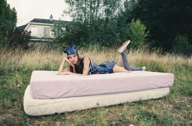 Florentina Leitner SS26 Is a Love Letter to Hot Girl Summers and Teenage Daydreams Florentina Leitner SS26 Is a Love Letter to Hot Girl Summers and Teenage Daydreams Vanity Teen 虚荣青年 Lifestyle & new faces magazine