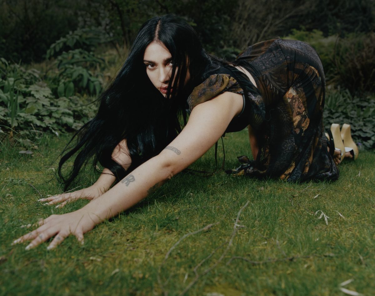 OTTOLINGER’S “GIRLFRIEND” IS NOT A MOOD — IT’S A SURVIVAL STRATEGY OTTOLINGER’S “GIRLFRIEND” IS NOT A MOOD — IT’S A SURVIVAL STRATEGY Vanity Teen 虚荣青年 Lifestyle & new faces magazine