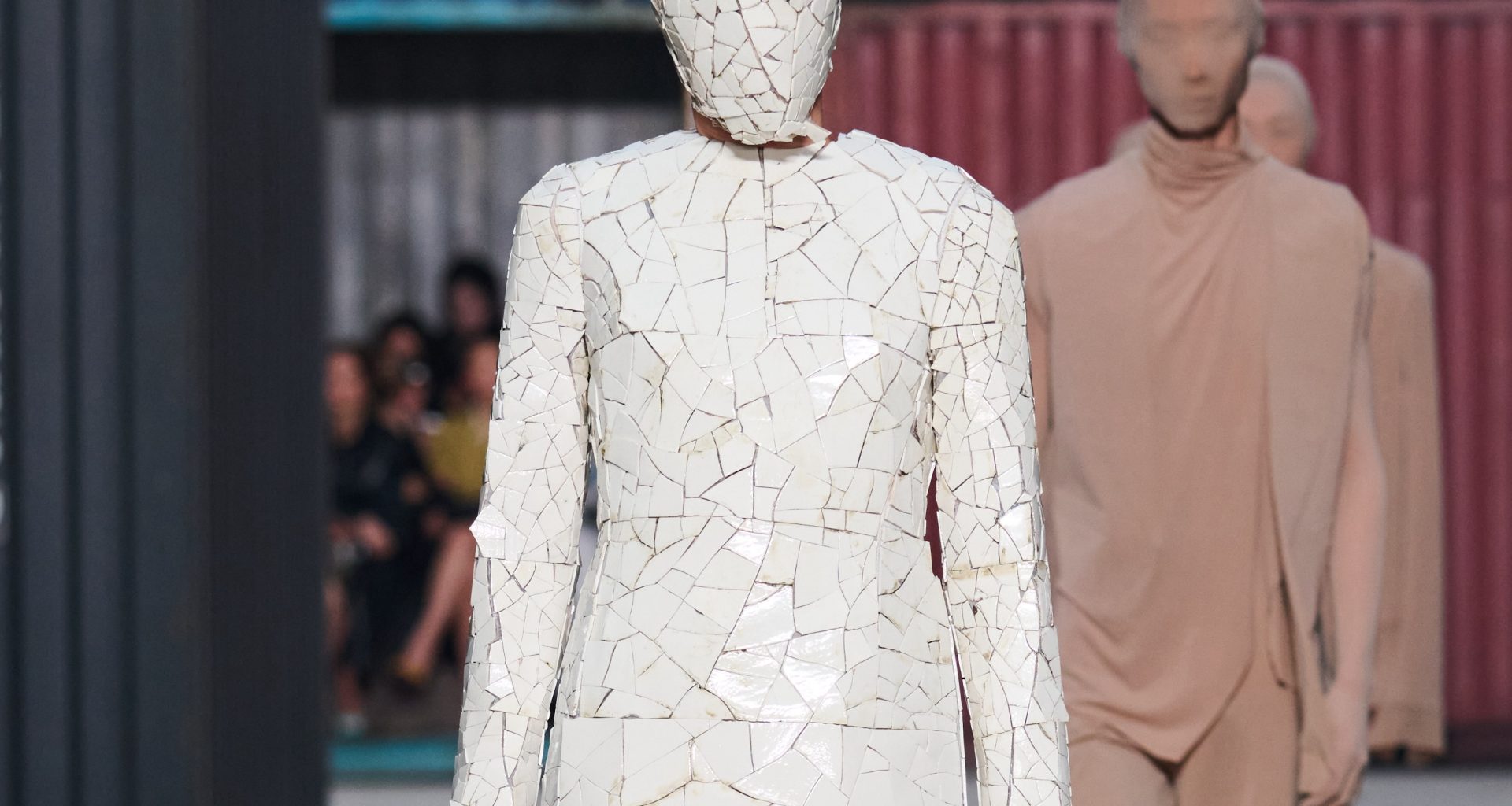 Maison Margiela Folders | Fall Winter 2026 Collection in Shanghai Maison Margiela Folders | Fall Winter 2026 Collection in Shanghai Vanity Teen 虚荣青年 Lifestyle & new faces magazine