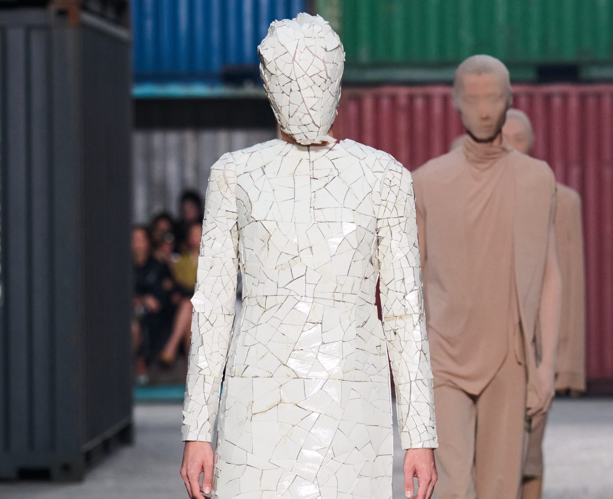 Maison Margiela Folders | Fall Winter 2026 Collection in Shanghai Maison Margiela Folders | Fall Winter 2026 Collection in Shanghai Vanity Teen 虚荣青年 Lifestyle & new faces magazine