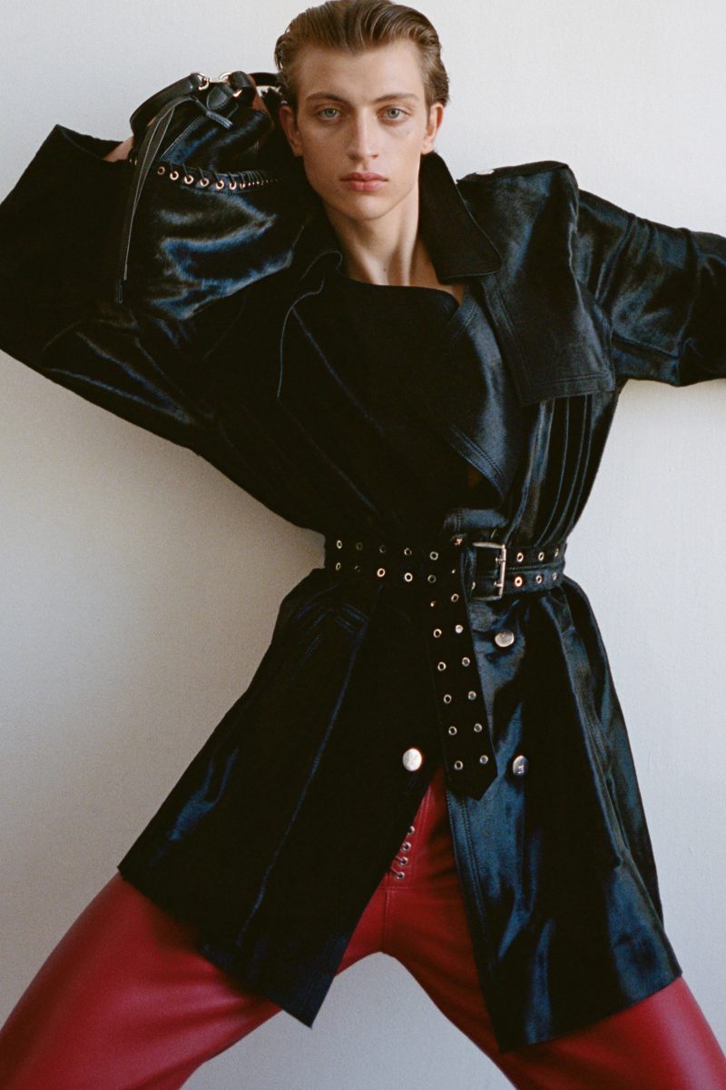 Into the Dark: Ludovic de Saint Sernin Returns to Instinct for Autumn/Winter 2026 Into the Dark: Ludovic de Saint Sernin Returns to Instinct for Autumn/Winter 2026 Vanity Teen 虚荣青年 Lifestyle & new faces magazine