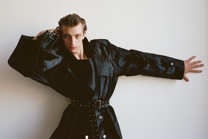 Into the Dark: Ludovic de Saint Sernin Returns to Instinct for Autumn/Winter 2026 Into the Dark: Ludovic de Saint Sernin Returns to Instinct for Autumn/Winter 2026 Vanity Teen 虚荣青年 Lifestyle & new faces magazine