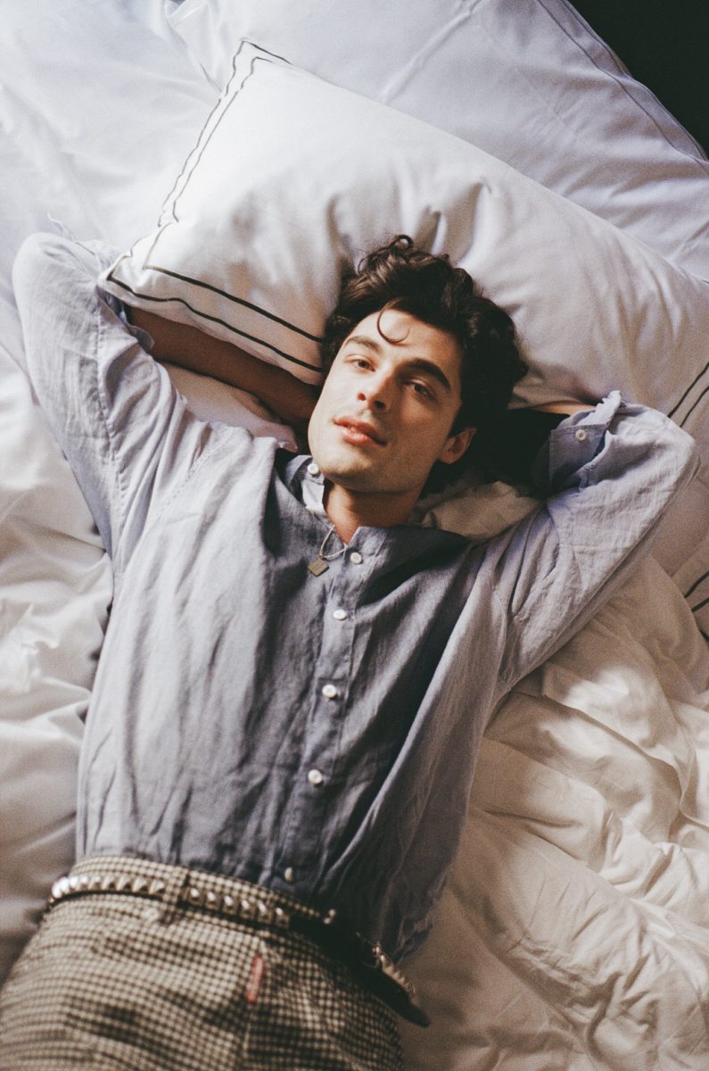 FULL LOOK: DSQUARED2 SHIRT 2: CELINE PARIS ARCHIVE NECKLACE: MARC JACOBS