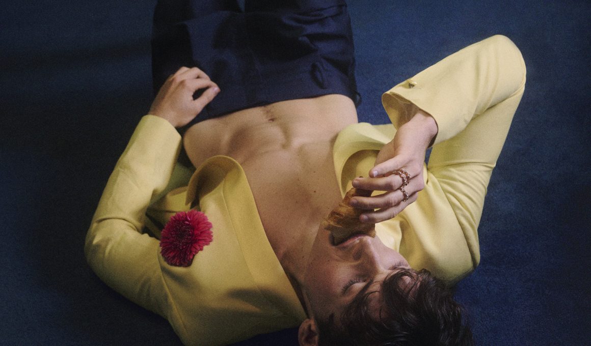 THE PRICE OF BEING SEEN — KIT PRICE IS THE PROM-BOY-STAR OF THE APRIL DIGITAL COVER THE PRICE OF BEING SEEN — KIT PRICE IS THE PROM-BOY-STAR OF THE APRIL DIGITAL COVER Vanity Teen 虚荣青年 Lifestyle & new faces magazine