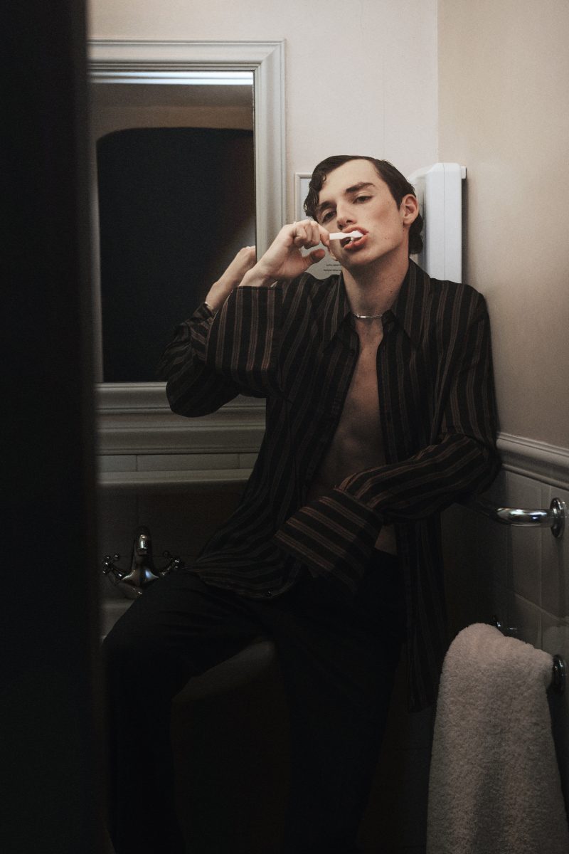 THE PRICE OF BEING SEEN — KIT PRICE IS THE PROM-BOY-STAR OF THE APRIL DIGITAL COVER THE PRICE OF BEING SEEN — KIT PRICE IS THE PROM-BOY-STAR OF THE APRIL DIGITAL COVER Vanity Teen 虚荣青年 Lifestyle & new faces magazine