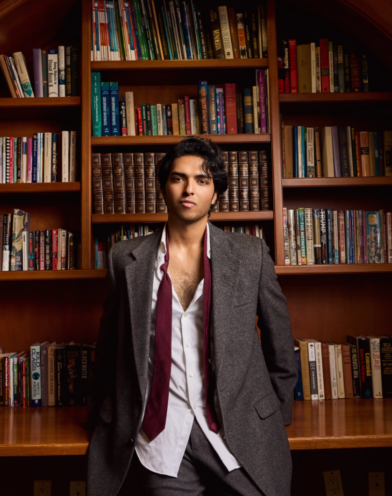 THE ART OF BECOMING THE ART OF BECOMING Vanity Teen 虚荣青年 Lifestyle & new faces magazine