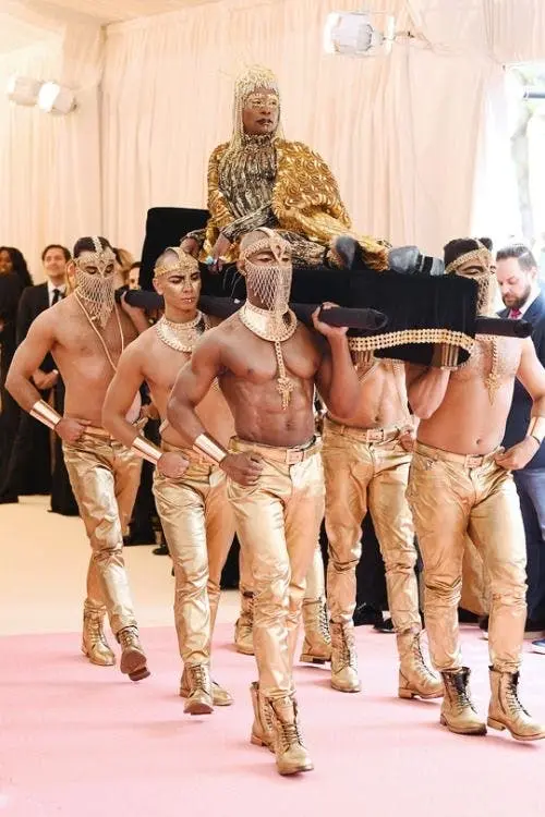 Met Gala 2026: “Fashion Is Art”, Theme, Designers to Watch and the polemics Met Gala 2026: “Fashion Is Art”, Theme, Designers to Watch and the polemics Vanity Teen 虚荣青年 Lifestyle & new faces magazine