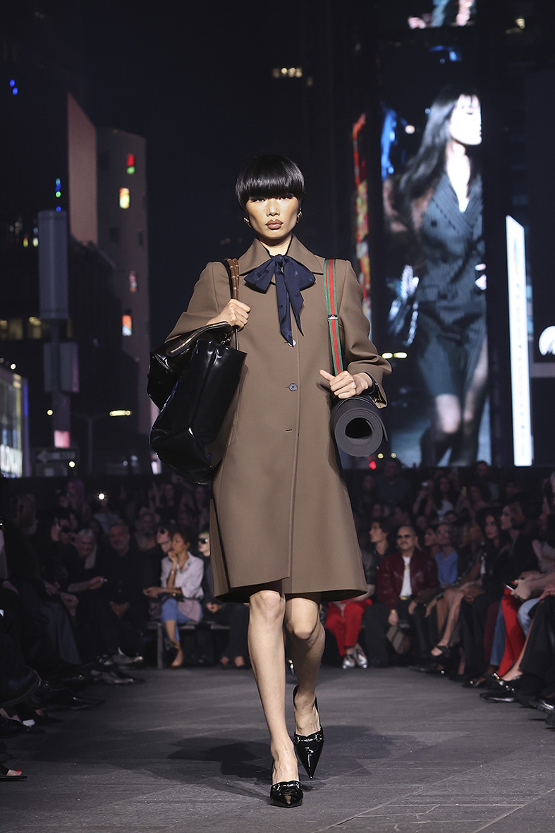 Gucci core for the Cruise 2027 goes to New York: a return to a glorious era Vanity Teen 虚荣青年 Lifestyle & new faces magazine Gucci core for the Cruise 2027 goes to New York: a return to a glorious era Gucci core for the Cruise 2027 goes to New York: a return to a glorious era Vanity Teen 虚荣青年 Lifestyle & new faces magazine