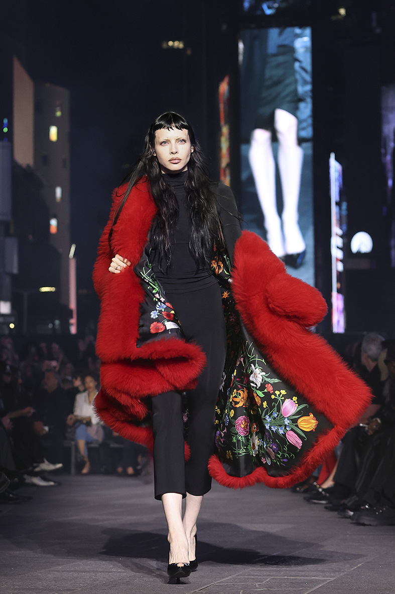Gucci core for the Cruise 2027 goes to New York: a return to a glorious era Vanity Teen 虚荣青年 Lifestyle & new faces magazine Gucci core for the Cruise 2027 goes to New York: a return to a glorious era Gucci core for the Cruise 2027 goes to New York: a return to a glorious era Vanity Teen 虚荣青年 Lifestyle & new faces magazine