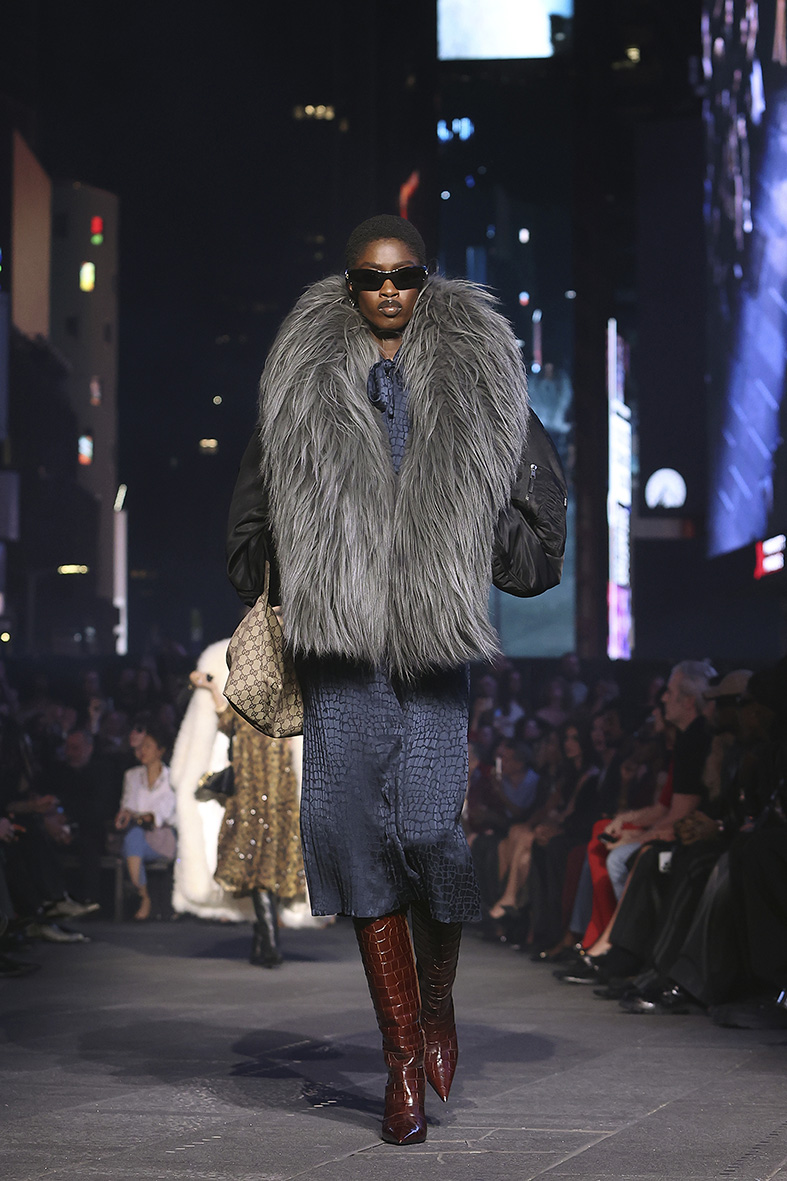 Gucci core for the Cruise 2027 goes to New York: a return to a glorious era Vanity Teen 虚荣青年 Lifestyle & new faces magazine Gucci core for the Cruise 2027 goes to New York: a return to a glorious era Gucci core for the Cruise 2027 goes to New York: a return to a glorious era Vanity Teen 虚荣青年 Lifestyle & new faces magazine