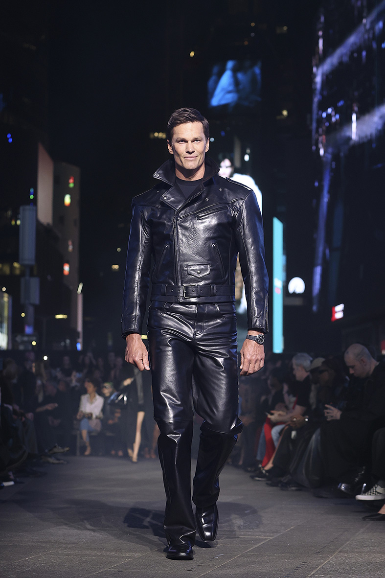 Gucci core for the Cruise 2027 goes to New York: a return to a glorious era Vanity Teen 虚荣青年 Lifestyle & new faces magazine Gucci core for the Cruise 2027 goes to New York: a return to a glorious era Gucci core for the Cruise 2027 goes to New York: a return to a glorious era Vanity Teen 虚荣青年 Lifestyle & new faces magazine
