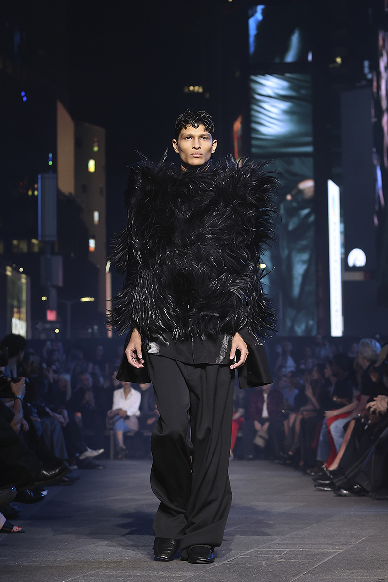 Gucci core for the Cruise 2027 goes to New York: a return to a glorious era Vanity Teen 虚荣青年 Lifestyle & new faces magazine Gucci core for the Cruise 2027 goes to New York: a return to a glorious era Gucci core for the Cruise 2027 goes to New York: a return to a glorious era Vanity Teen 虚荣青年 Lifestyle & new faces magazine