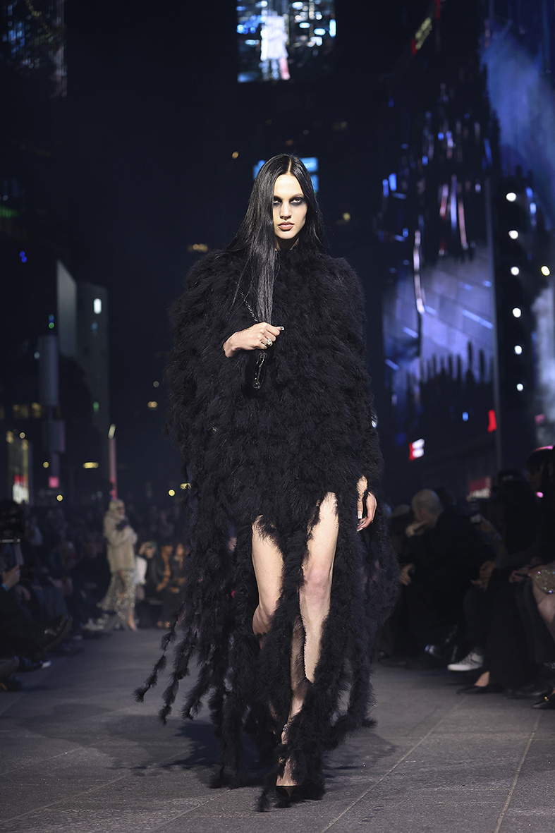Gucci core for the Cruise 2027 goes to New York: a return to a glorious era Vanity Teen 虚荣青年 Lifestyle & new faces magazine Gucci core for the Cruise 2027 goes to New York: a return to a glorious era Gucci core for the Cruise 2027 goes to New York: a return to a glorious era Vanity Teen 虚荣青年 Lifestyle & new faces magazine