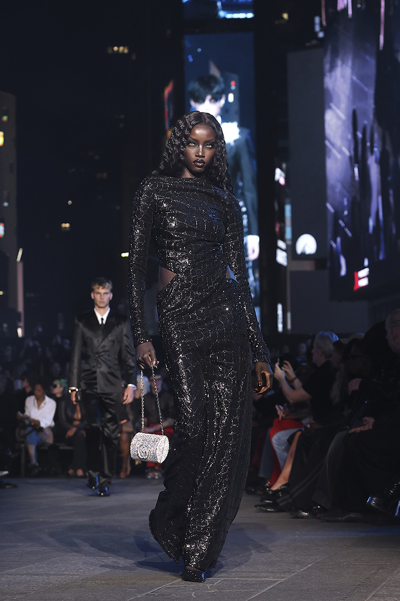 Gucci core for the Cruise 2027 goes to New York: a return to a glorious era Vanity Teen 虚荣青年 Lifestyle & new faces magazine Gucci core for the Cruise 2027 goes to New York: a return to a glorious era Gucci core for the Cruise 2027 goes to New York: a return to a glorious era Vanity Teen 虚荣青年 Lifestyle & new faces magazine