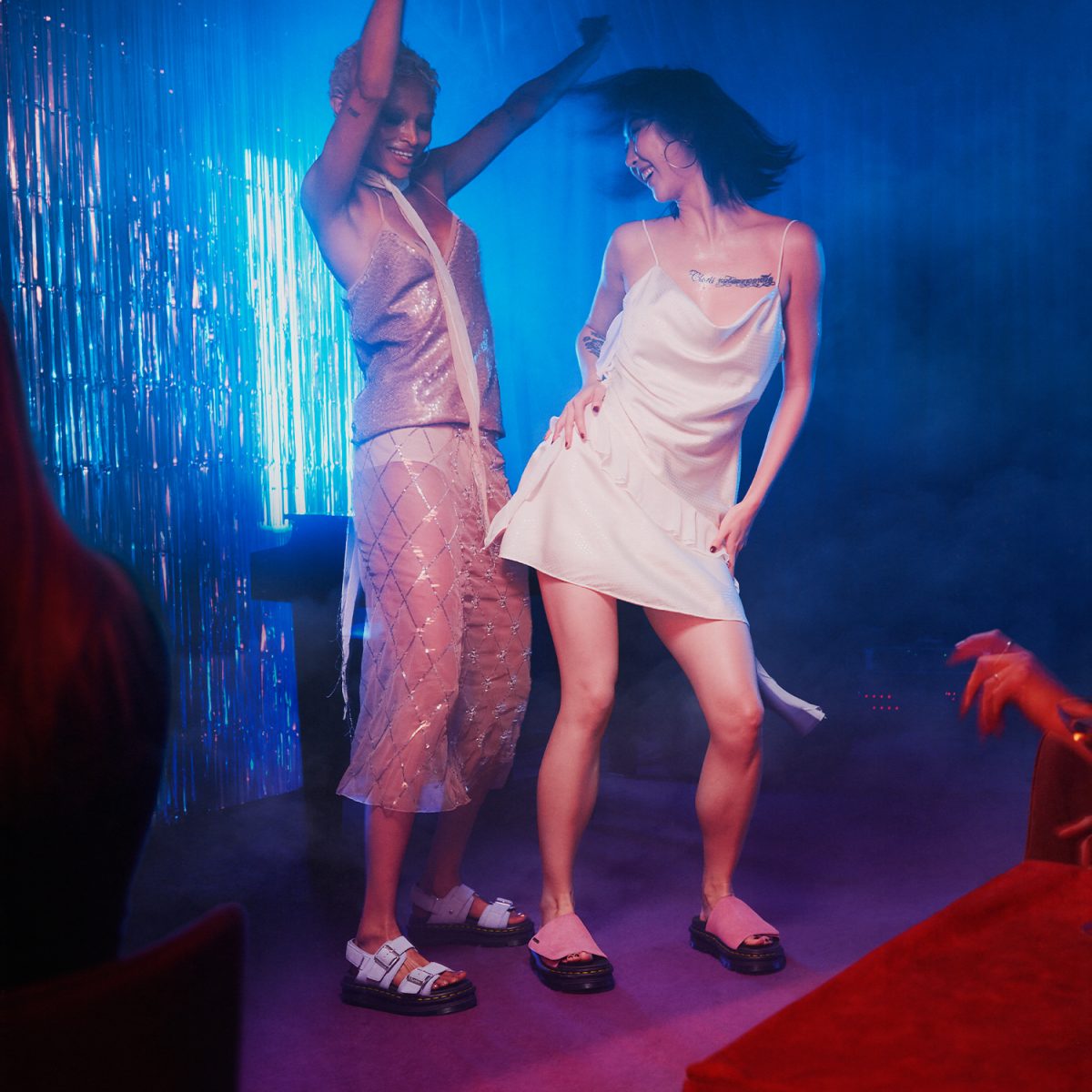 Dr. Martens Goes Lightweight: The Zebzag Era of Summer Comfort Vanity Teen 虚荣青年 Lifestyle & new faces magazine Dr. Martens Goes Lightweight: The Zebzag Era of Summer Comfort Dr. Martens Goes Lightweight: The Zebzag Era of Summer Comfort Vanity Teen 虚荣青年 Lifestyle & new faces magazine