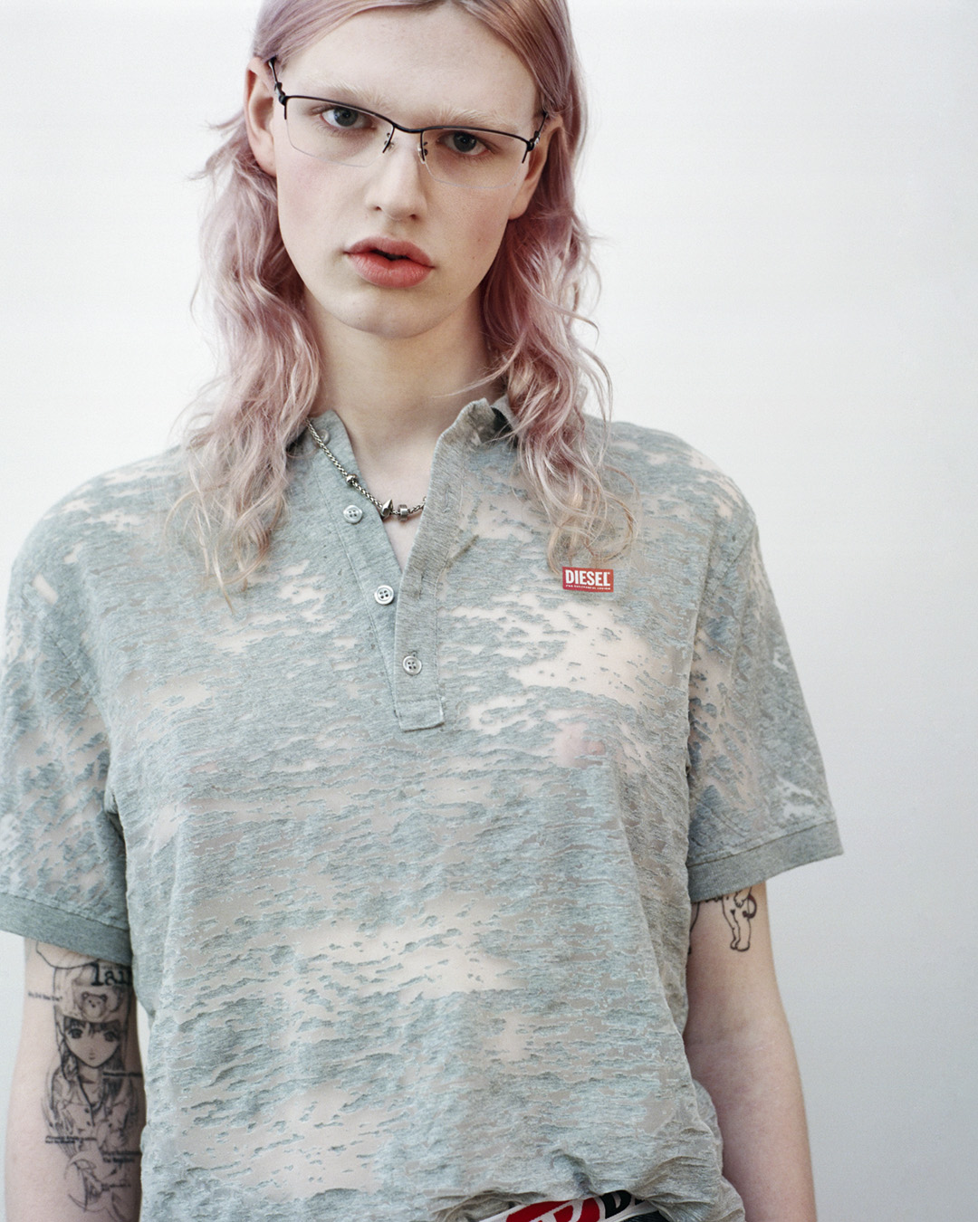 Diesel and Tinder Want You to Fall in Love Without the Rules Vanity Teen 虚荣青年 Diesel and Tinder Want You to Fall in Love Without the Rules Diesel and Tinder Want You to Fall in Love Without the Rules Vanity Teen 虚荣青年