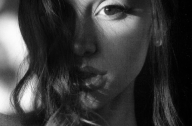 Ariana Grande Ushers in a New Era With Upcoming Single “hate that i made you love me” and Eighth Album petal Ariana Grande Ushers in a New Era With Upcoming Single “hate that i made you love me” and Eighth Album petal Vanity Teen 虚荣青年