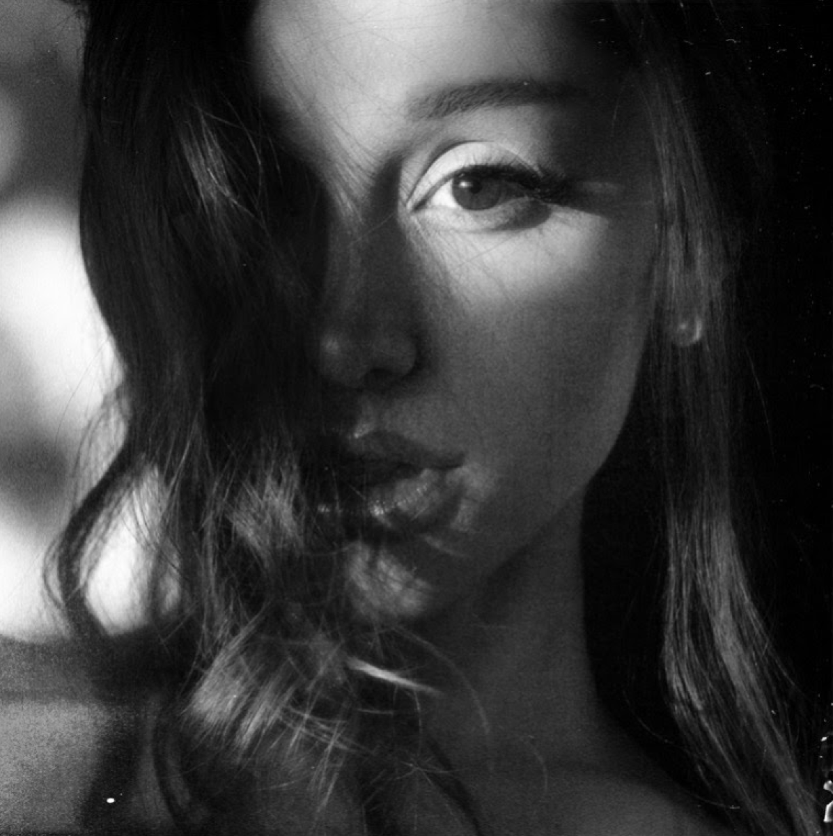 Ariana Grande Ushers in a New Era With Upcoming Single “hate that i made you love me” and Eighth Album petal Ariana Grande Ushers in a New Era With Upcoming Single “hate that i made you love me” and Eighth Album petal Vanity Teen 虚荣青年 Lifestyle & new faces magazine