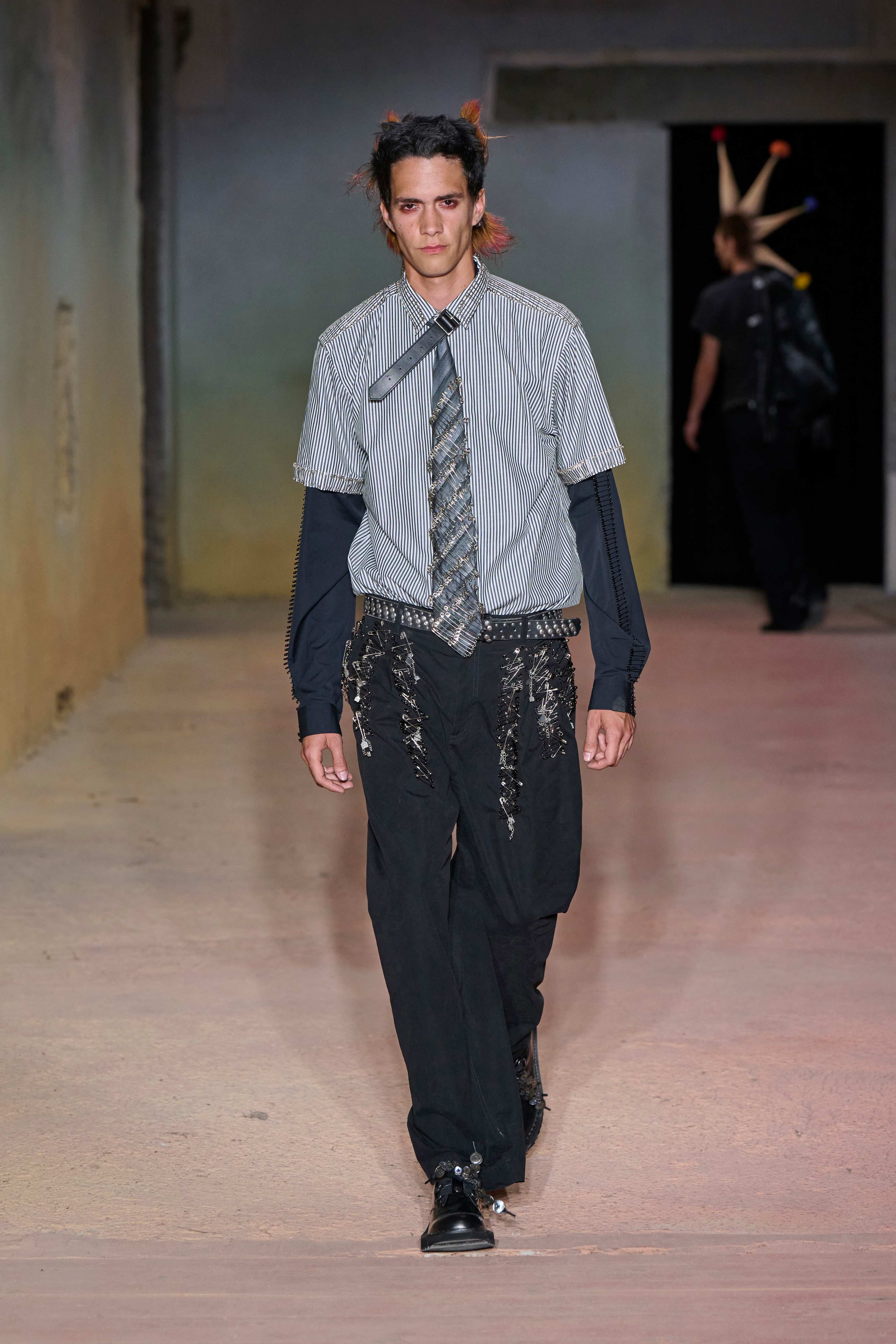 DSM Kei Ninomiya Brings punk to Pitti Uomo 110 for Spring Summer 2027 Vanity Teen 虚荣青年 DSM Kei Ninomiya Brings punk to Pitti Uomo 110 for Spring Summer 2027 DSM Kei Ninomiya Brings punk to Pitti Uomo 110 for Spring Summer 2027 Vanity Teen 虚荣青年