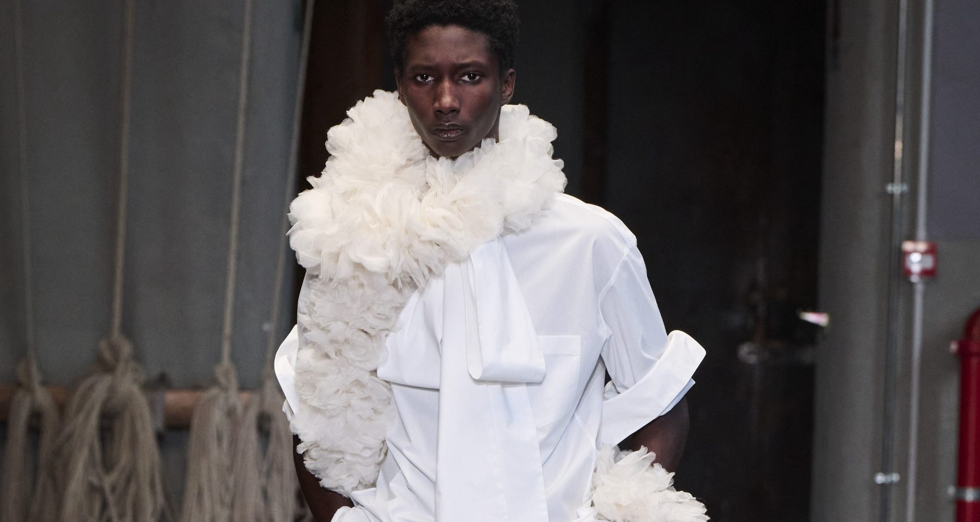 Simone Rocha brings a modern's man identity at Pitti Uomo for Spring Summer 2027 Simone Rocha brings a modern's man identity at Pitti Uomo for Spring Summer 2027 Vanity Teen 虚荣青年