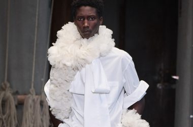 Simone Rocha brings a modern's man identity at Pitti Uomo for Spring Summer 2027 Simone Rocha brings a modern's man identity at Pitti Uomo for Spring Summer 2027 Vanity Teen 虚荣青年