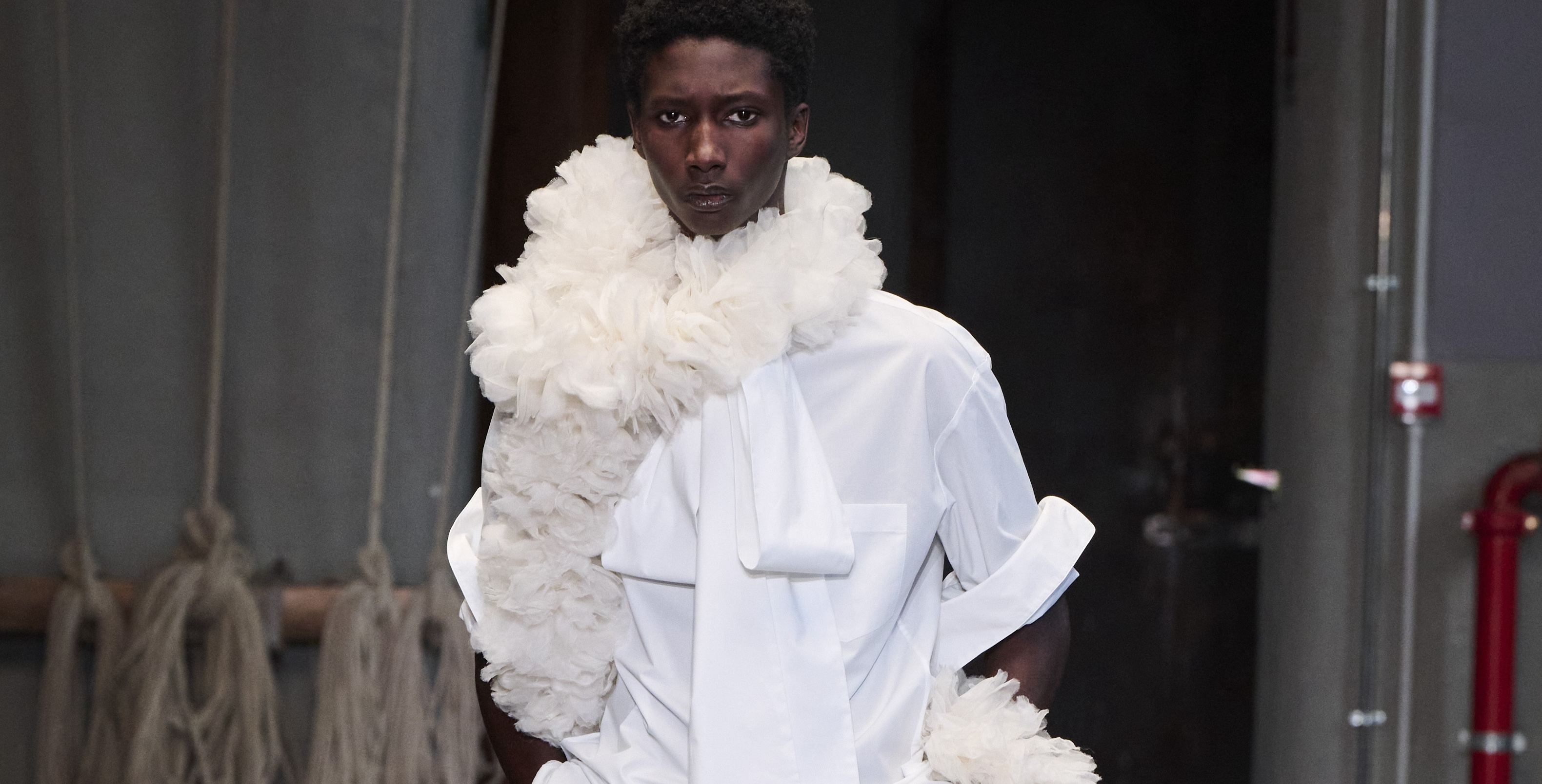 Simone Rocha brings a modern's man identity Simone Rocha brings a modern's man identity Vanity Teen 虚荣青年