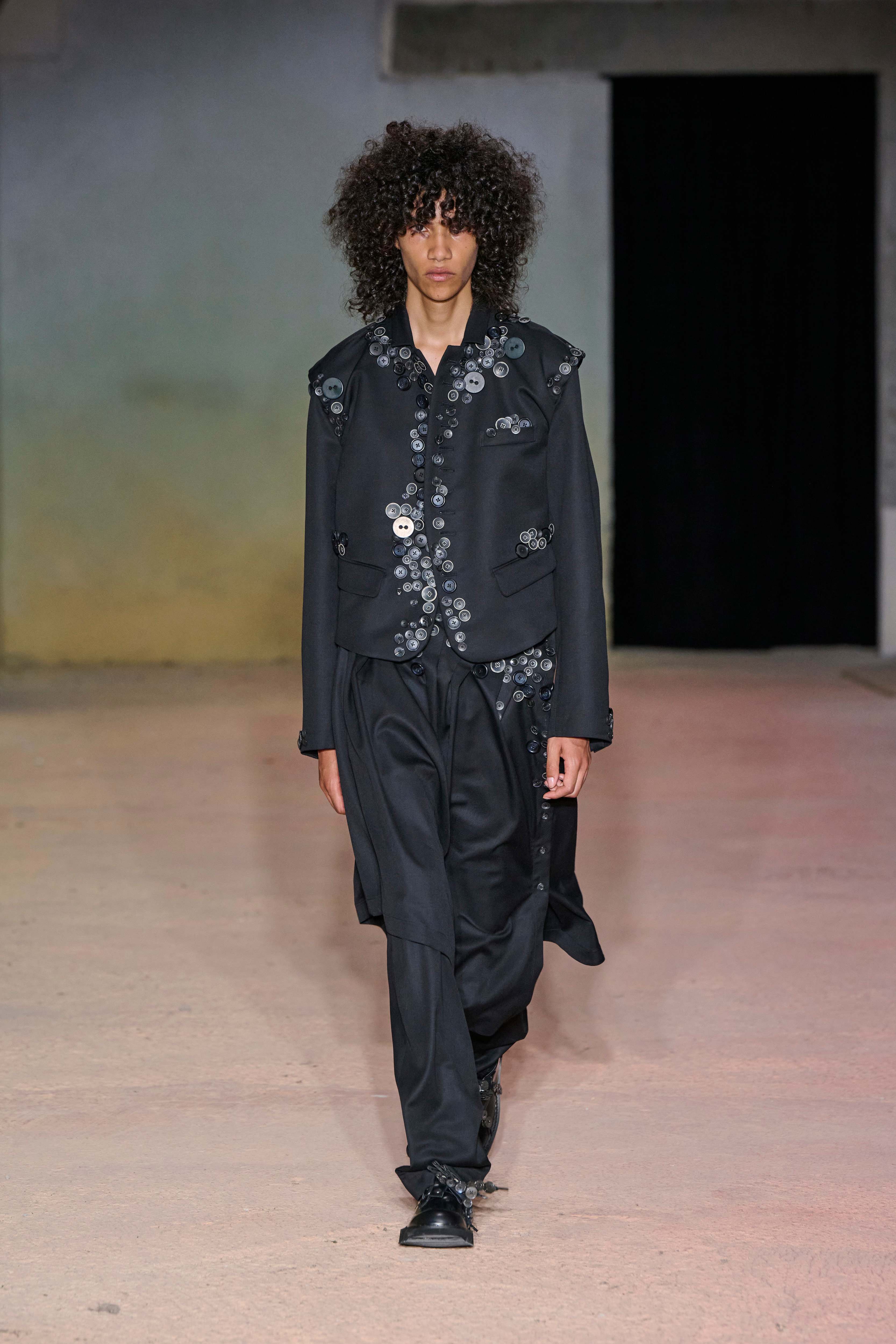 DSM Kei Ninomiya Brings punk to Pitti Uomo 110 for Spring Summer 2027 Vanity Teen 虚荣青年 DSM Kei Ninomiya Brings punk to Pitti Uomo 110 for Spring Summer 2027 DSM Kei Ninomiya Brings punk to Pitti Uomo 110 for Spring Summer 2027 Vanity Teen 虚荣青年