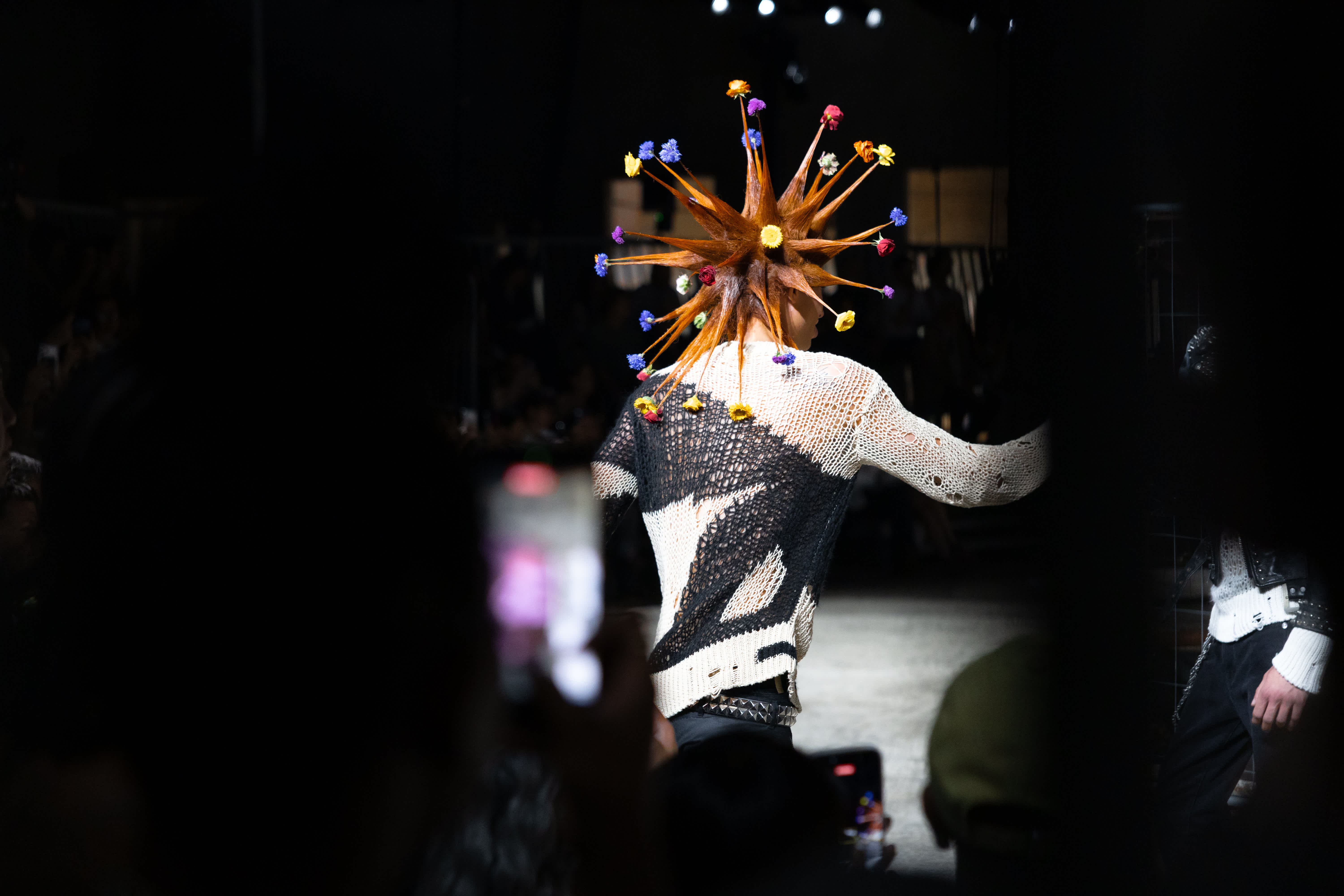 DSM Kei Ninomiya Brings punk to Pitti Uomo 110 for Spring Summer 2027 Vanity Teen 虚荣青年 DSM Kei Ninomiya Brings punk to Pitti Uomo 110 for Spring Summer 2027 DSM Kei Ninomiya Brings punk to Pitti Uomo 110 for Spring Summer 2027 Vanity Teen 虚荣青年