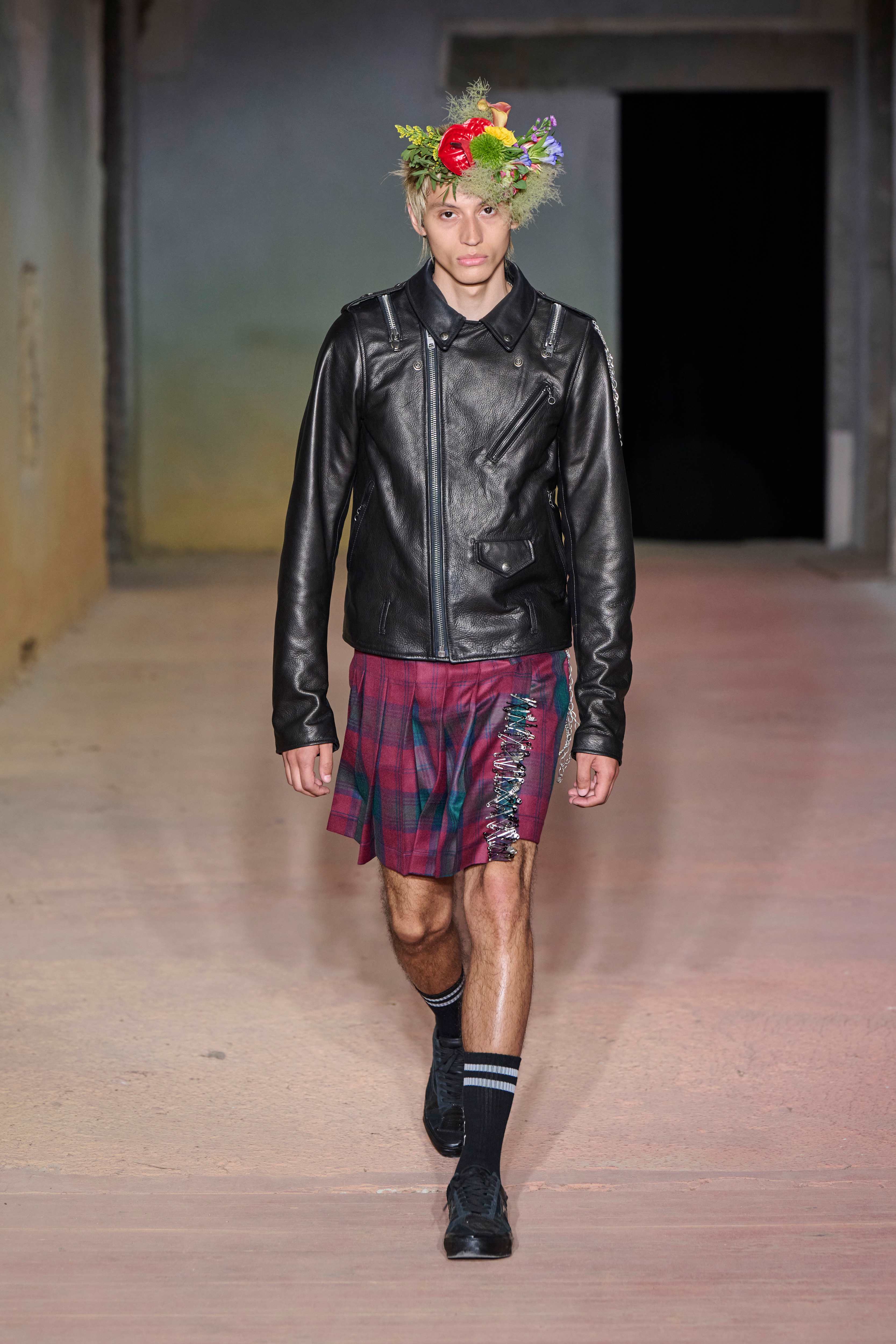 DSM Kei Ninomiya Brings punk to Pitti Uomo 110 for Spring Summer 2027 Vanity Teen 虚荣青年 DSM Kei Ninomiya Brings punk to Pitti Uomo 110 for Spring Summer 2027 DSM Kei Ninomiya Brings punk to Pitti Uomo 110 for Spring Summer 2027 Vanity Teen 虚荣青年