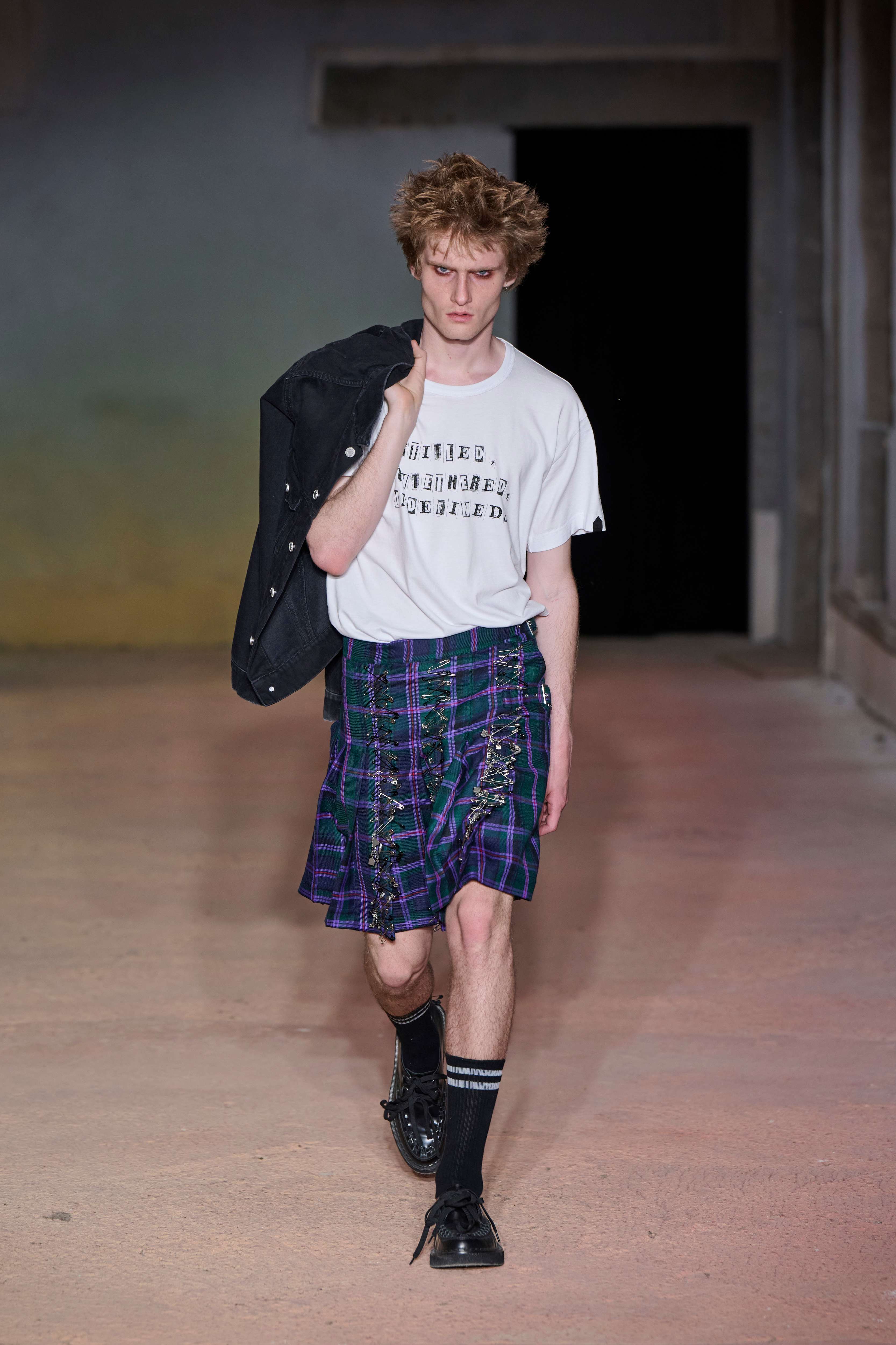 DSM Kei Ninomiya Brings punk to Pitti Uomo 110 for Spring Summer 2027 Vanity Teen 虚荣青年 DSM Kei Ninomiya Brings punk to Pitti Uomo 110 for Spring Summer 2027 DSM Kei Ninomiya Brings punk to Pitti Uomo 110 for Spring Summer 2027 Vanity Teen 虚荣青年