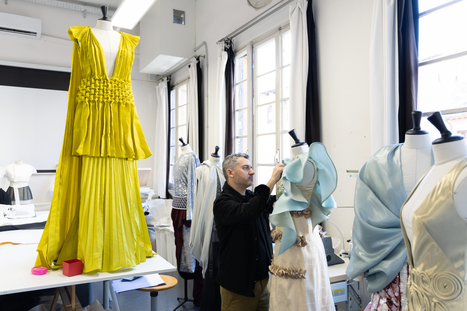 Alessandro Michele meets the next generation of fashion talent at ACM | Accademia Costume & Moda Vanity Teen 虚荣青年 Alessandro Michele meets the next generation of fashion talent at ACM | Accademia Costume & Moda Alessandro Michele meets the next generation of fashion talent at ACM | Accademia Costume & Moda Vanity Teen 虚荣青年